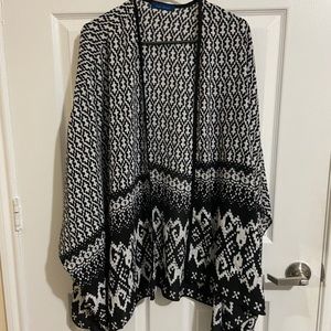Black and white shawl